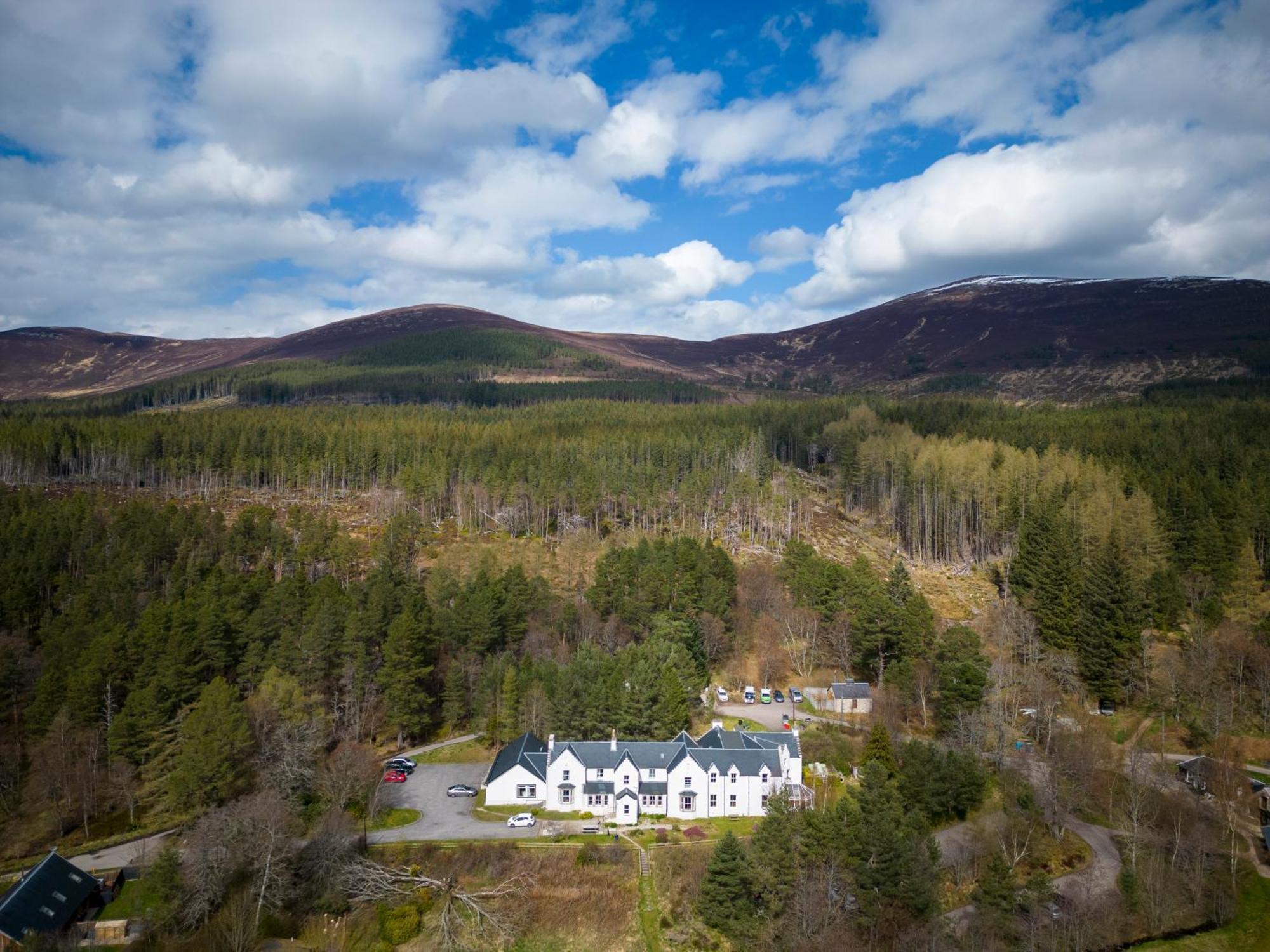 Cairngorm Lodge Youth Hostel Loch Morlich 외부 사진